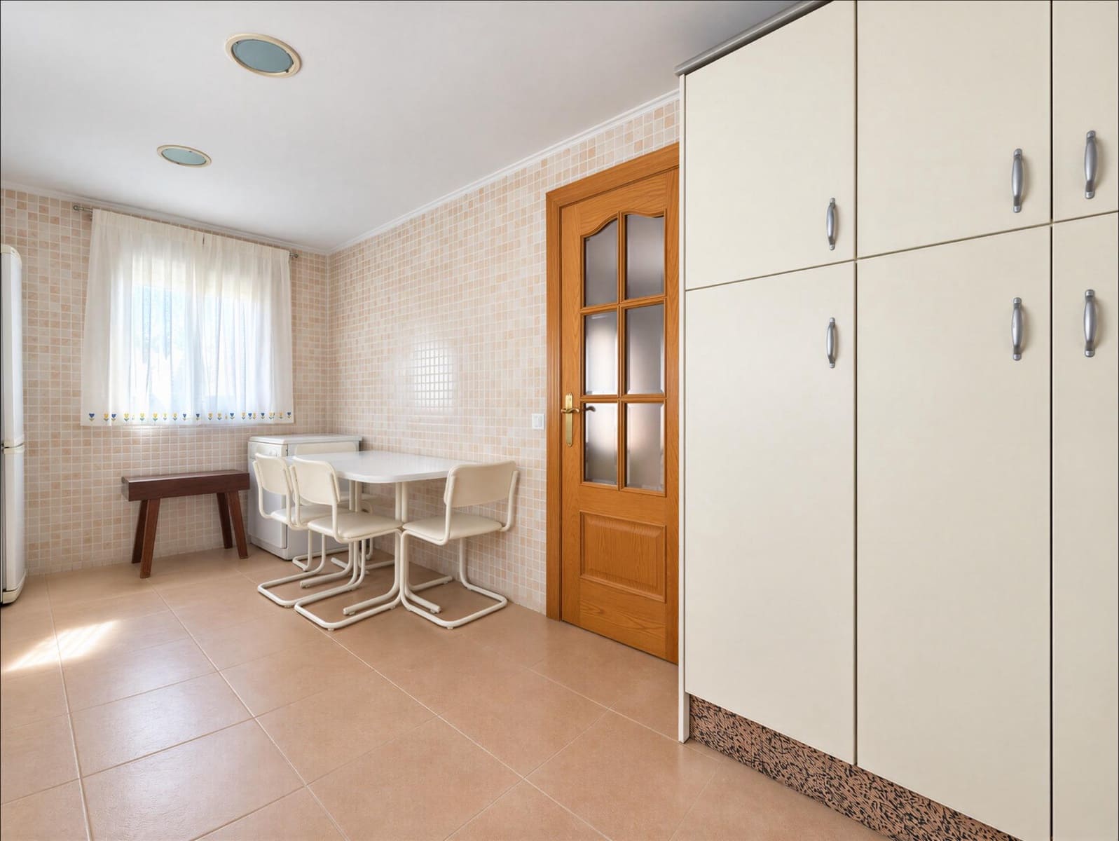 4 quarto Moradia para venda em Lliria com piscina - 230 000 € (Ref: 10078483)