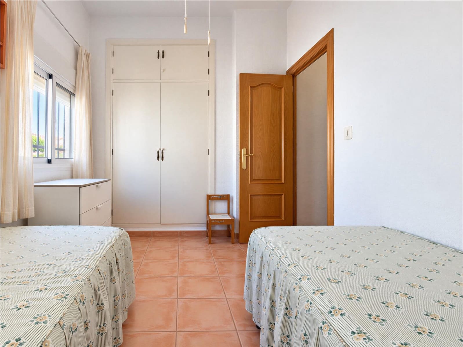 4 quarto Moradia para venda em Lliria com piscina - 230 000 € (Ref: 10078483)