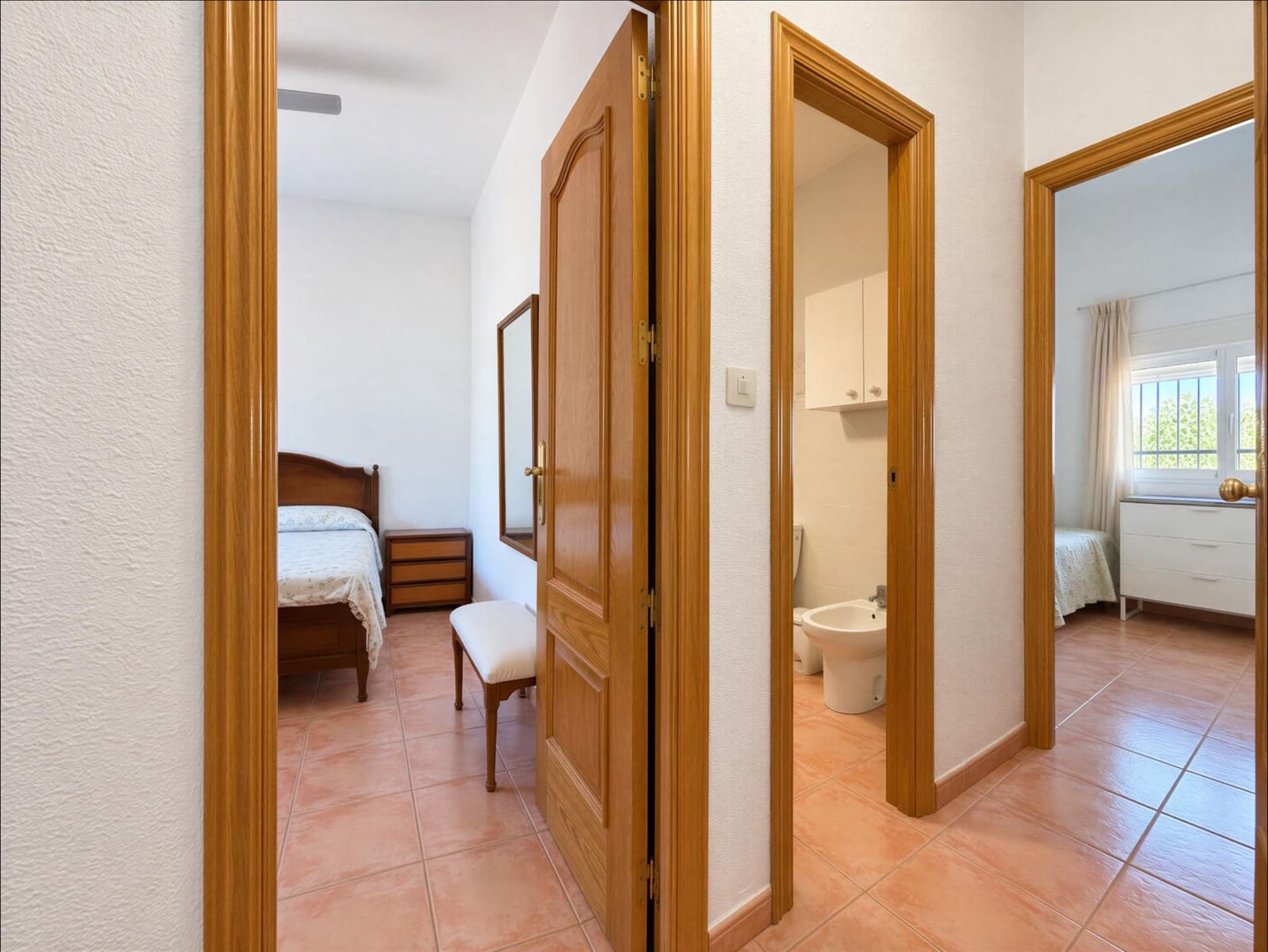 4 quarto Moradia para venda em Lliria com piscina - 230 000 € (Ref: 10078483)