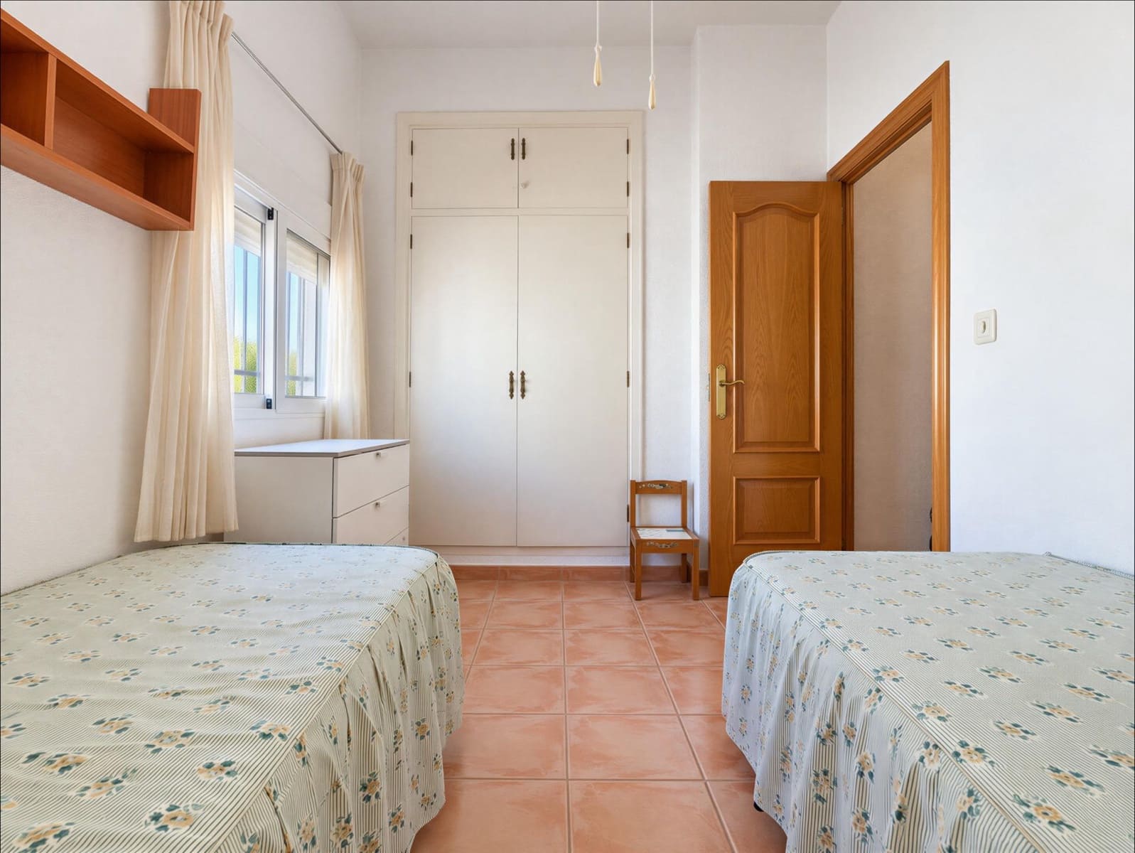 4 quarto Moradia para venda em Lliria com piscina - 230 000 € (Ref: 10078483)