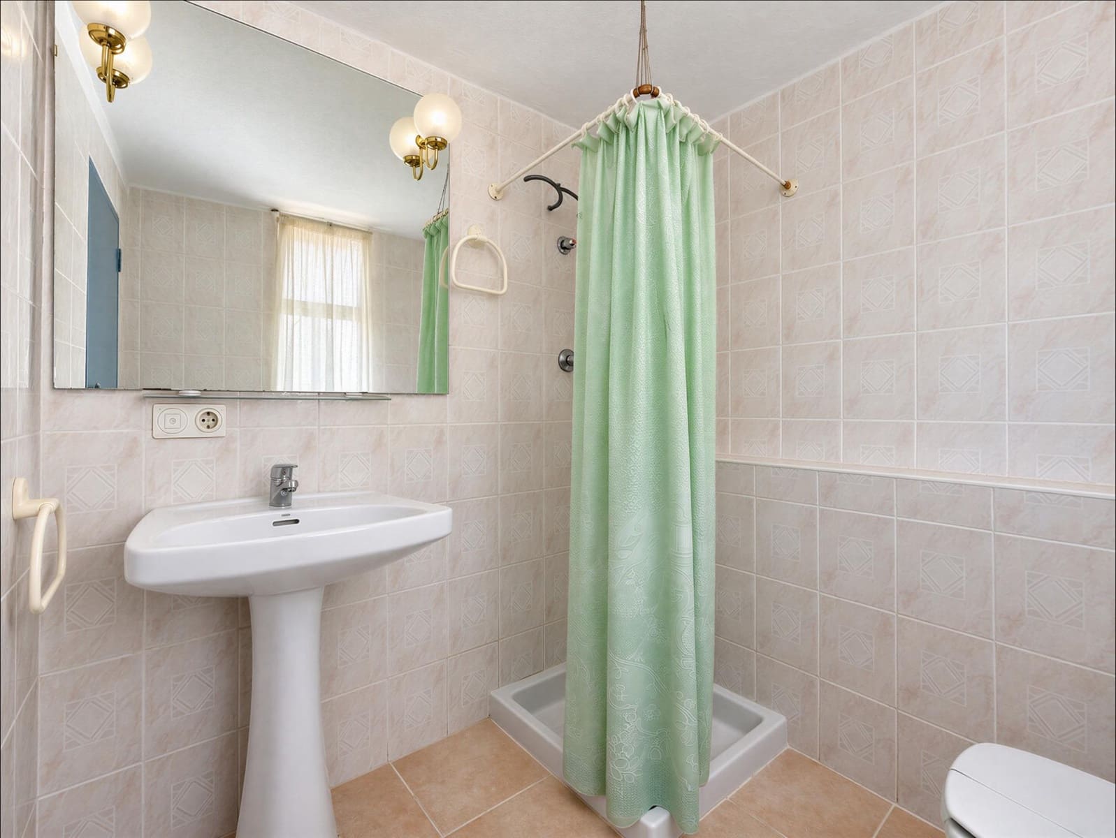 4 quarto Moradia para venda em Lliria com piscina - 230 000 € (Ref: 10078483)