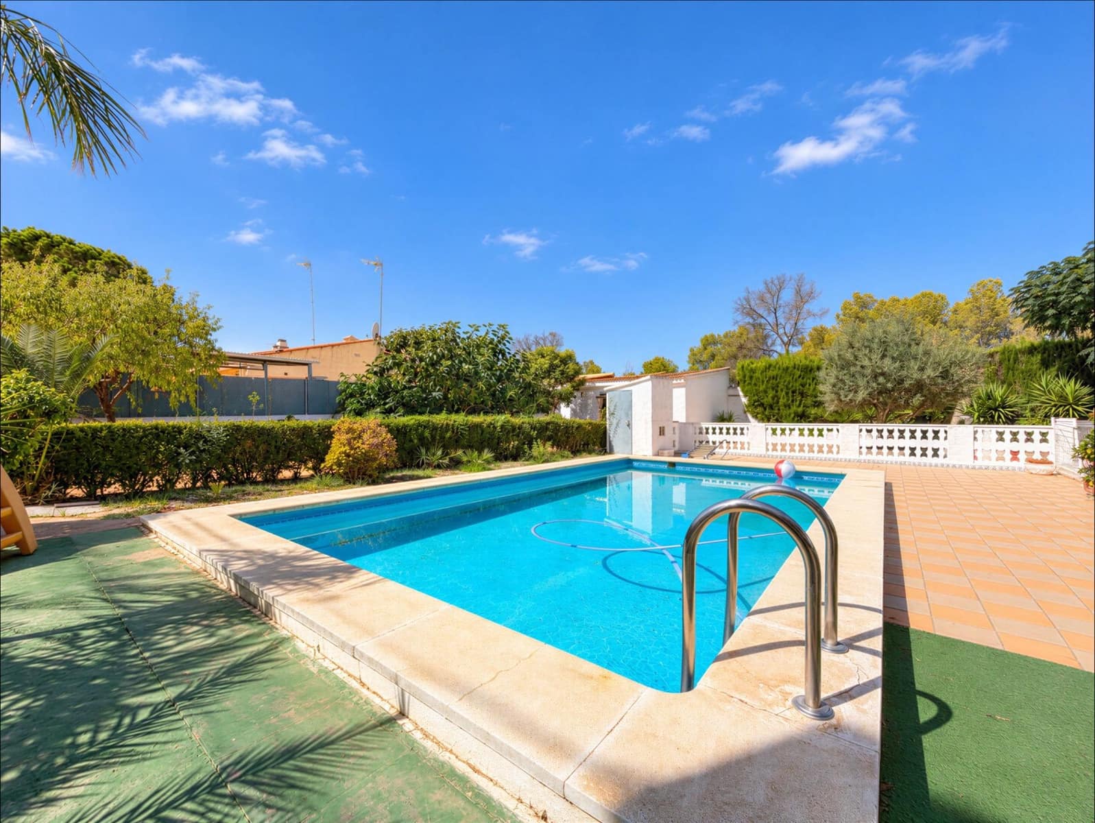 4 quarto Moradia para venda em Lliria com piscina - 230 000 € (Ref: 10078483)