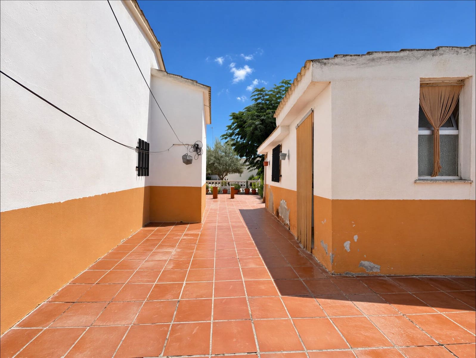 4 quarto Moradia para venda em Lliria com piscina - 230 000 € (Ref: 10078483)