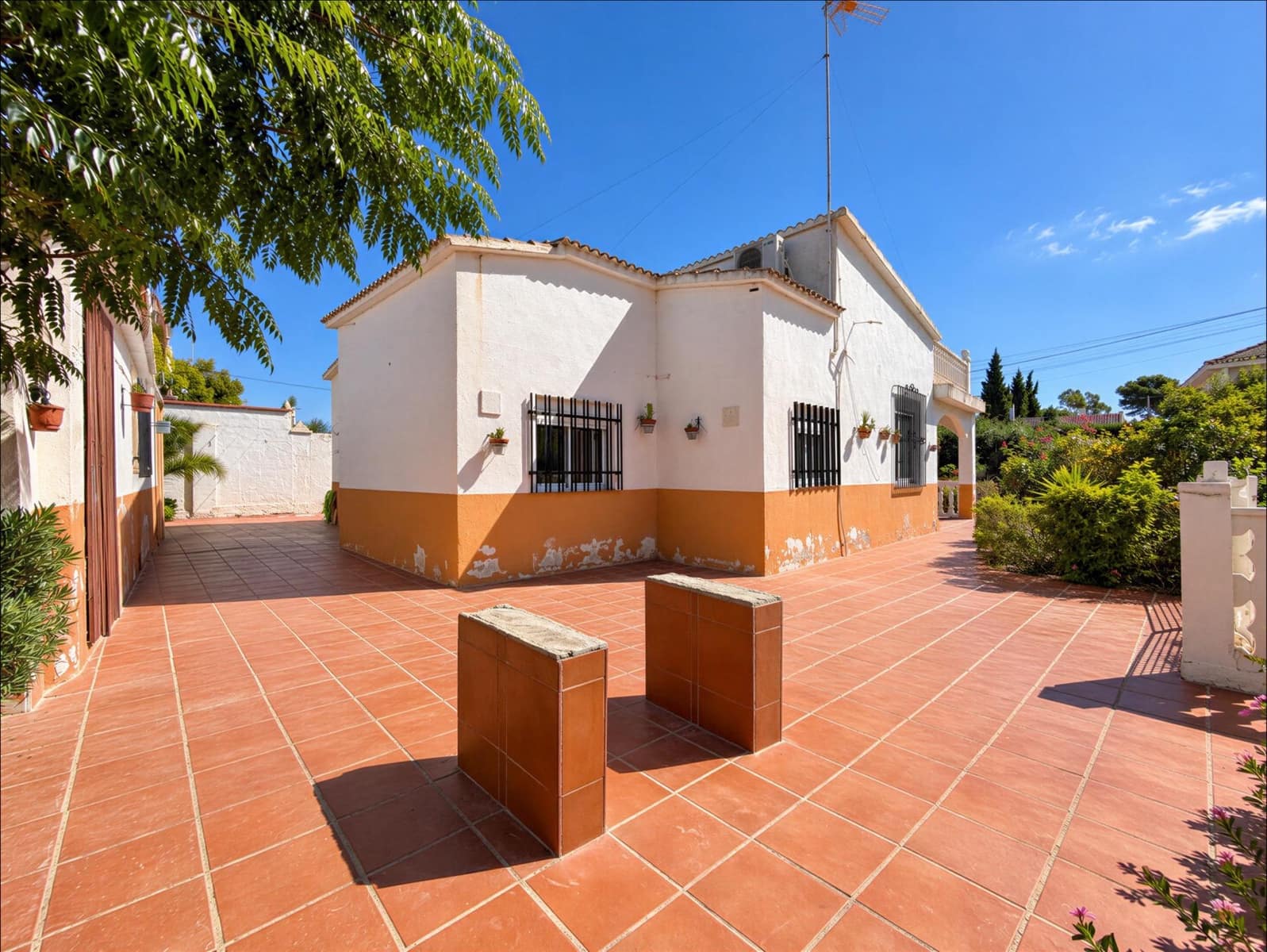4 quarto Moradia para venda em Lliria com piscina - 230 000 € (Ref: 10078483)