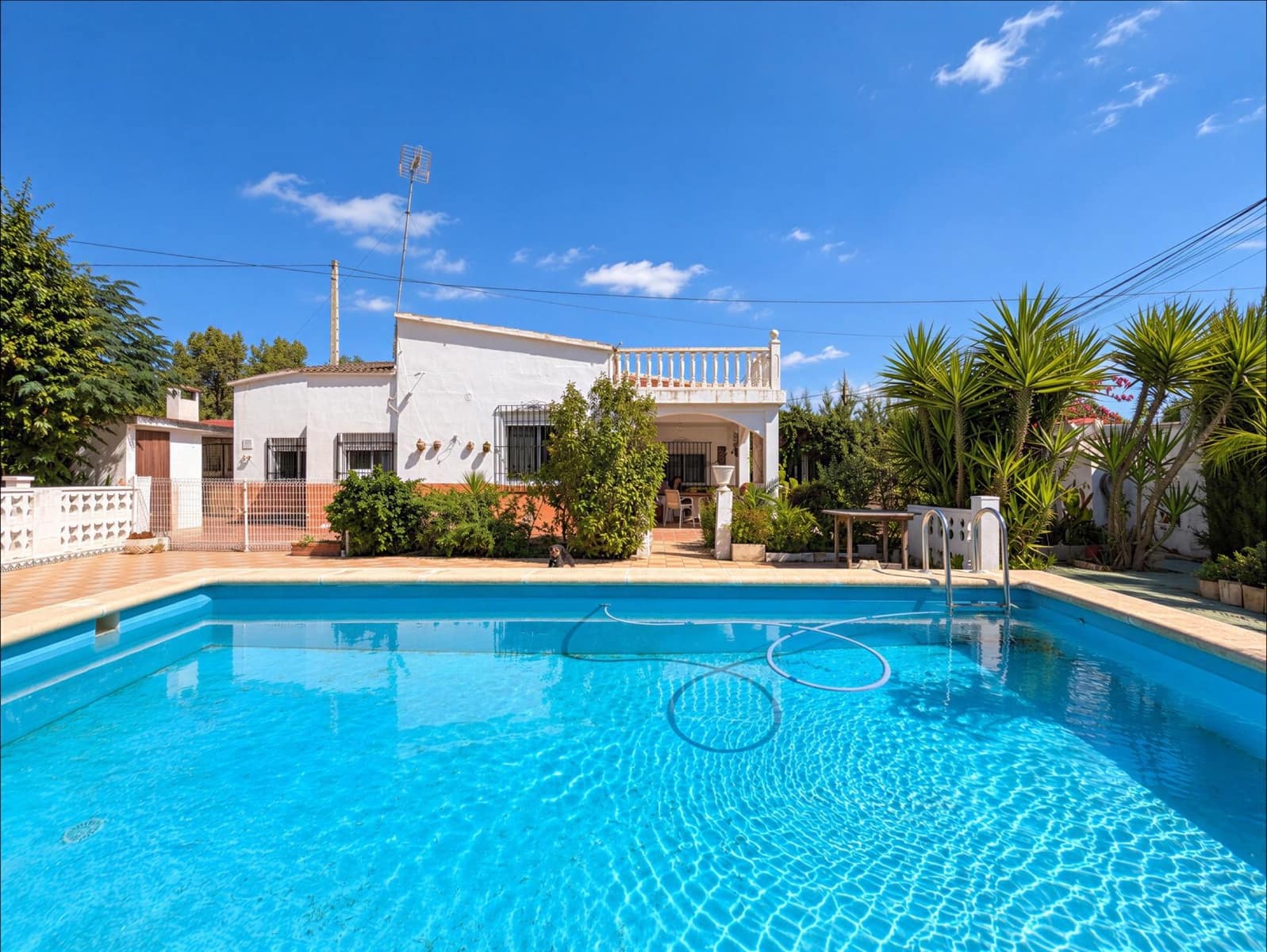 4 quarto Moradia para venda em Lliria com piscina - 230 000 € (Ref: 10078483)