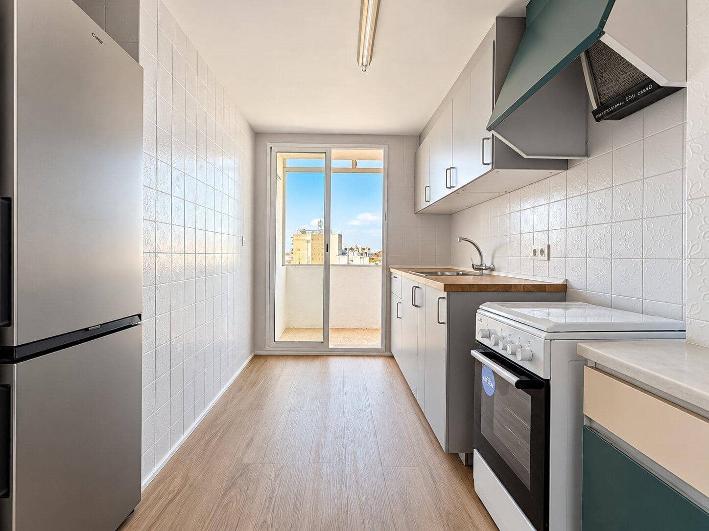 4 bedroom Flat for rent in Albuixec - € 900 (Ref: 10157760)