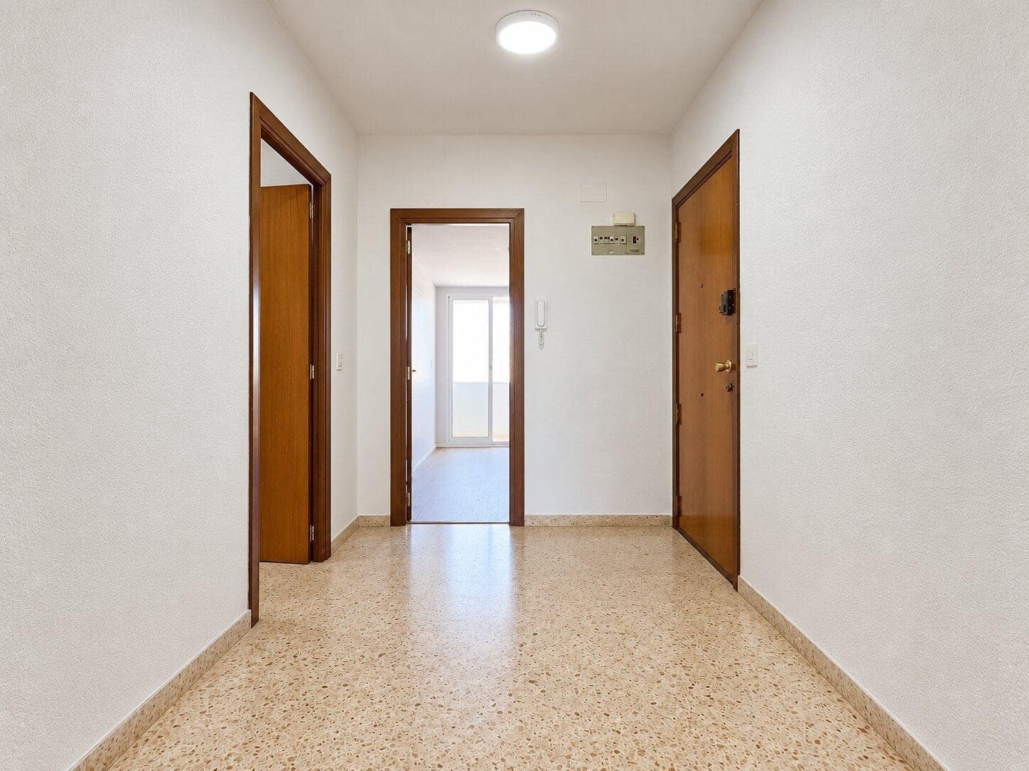 4 bedroom Flat for rent in Albuixec - € 900 (Ref: 10157760)