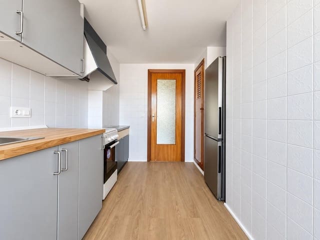 Piso de 4 habitaciones en Albuixec en alquiler - 900 € (Ref: 10157760)