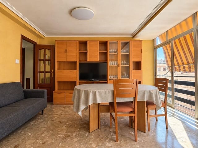3 soveværelse Lejlighed til salg i Benicalap, Valencia by - € 210.000 (Ref: 10168554)