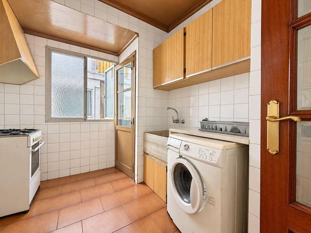 3 soveværelse Lejlighed til salg i Benicalap, Valencia by - € 210.000 (Ref: 10168554)