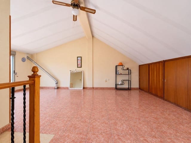 4 soverom Rekkehus til salgs i Masarrochos / Massarrojos, Valencia by med garasje - € 399 000 (Ref: 10180728)