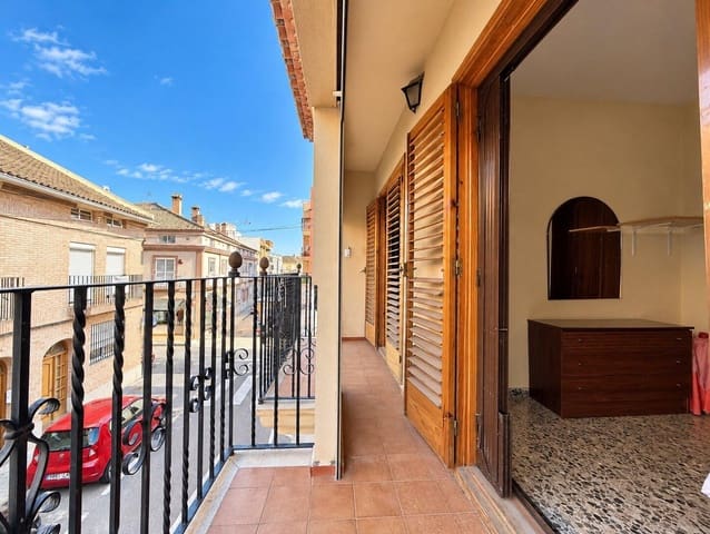 4 soverom Rekkehus til salgs i Masarrochos / Massarrojos, Valencia by med garasje - € 399 000 (Ref: 10180728)
