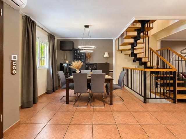 4 Zimmer Reihenhaus zu verkaufen in Massamagrell mit Garage - 329.900 € (Ref: 10180729)