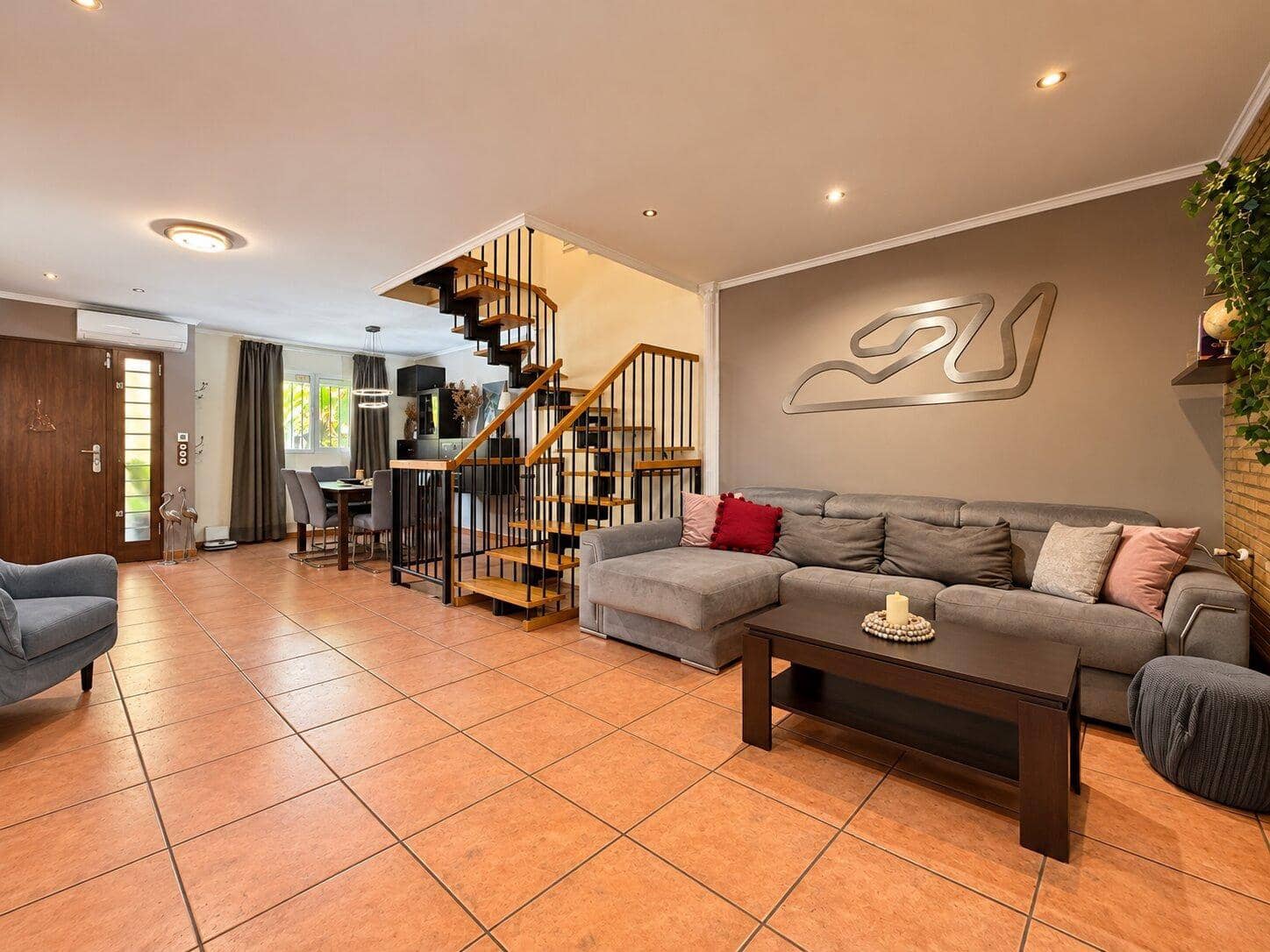 4 Zimmer Reihenhaus zu verkaufen in Massamagrell mit Garage - 329.900 € (Ref: 10180729)
