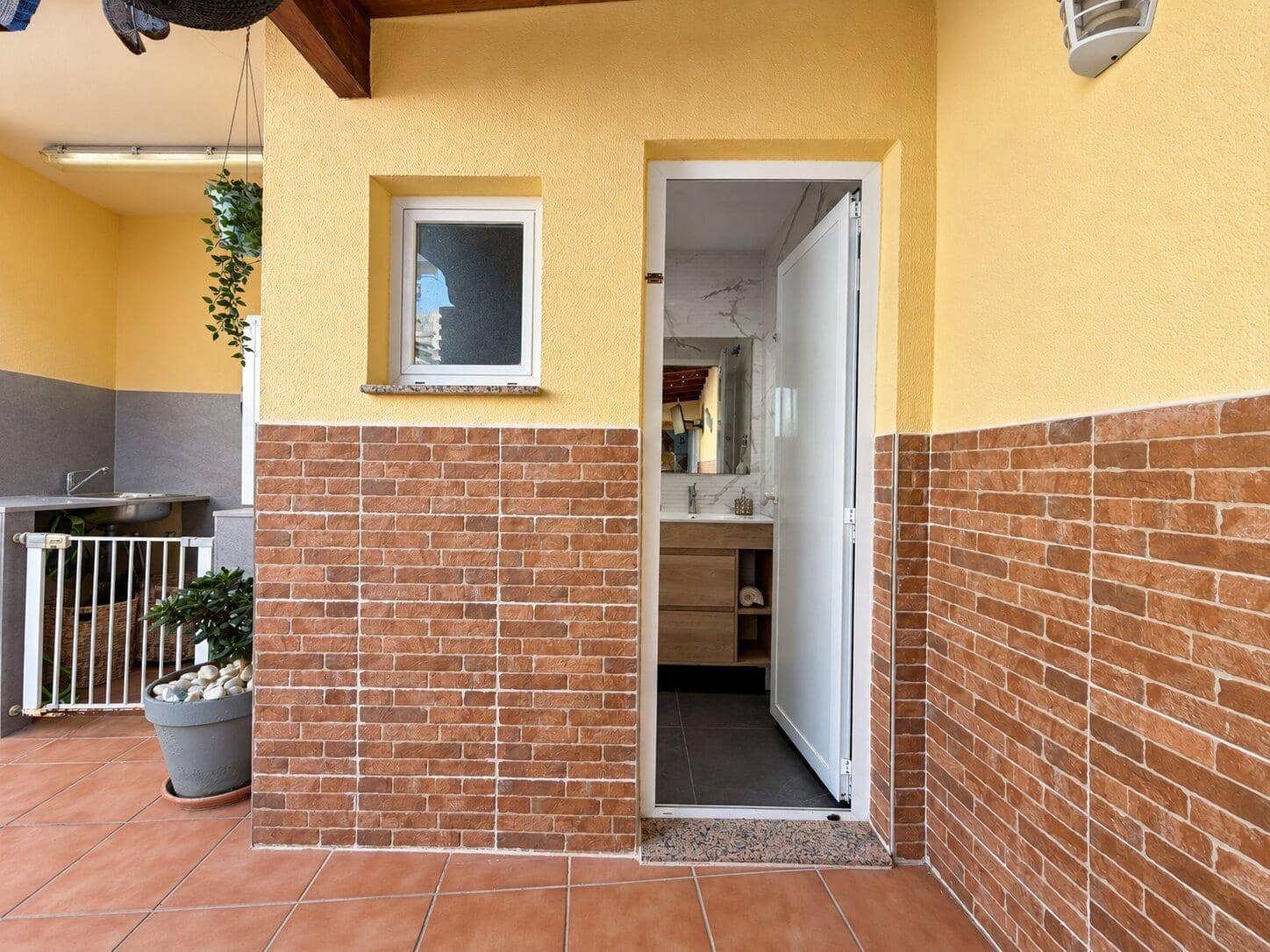 4 Zimmer Reihenhaus zu verkaufen in Massamagrell mit Garage - 329.900 € (Ref: 10180729)