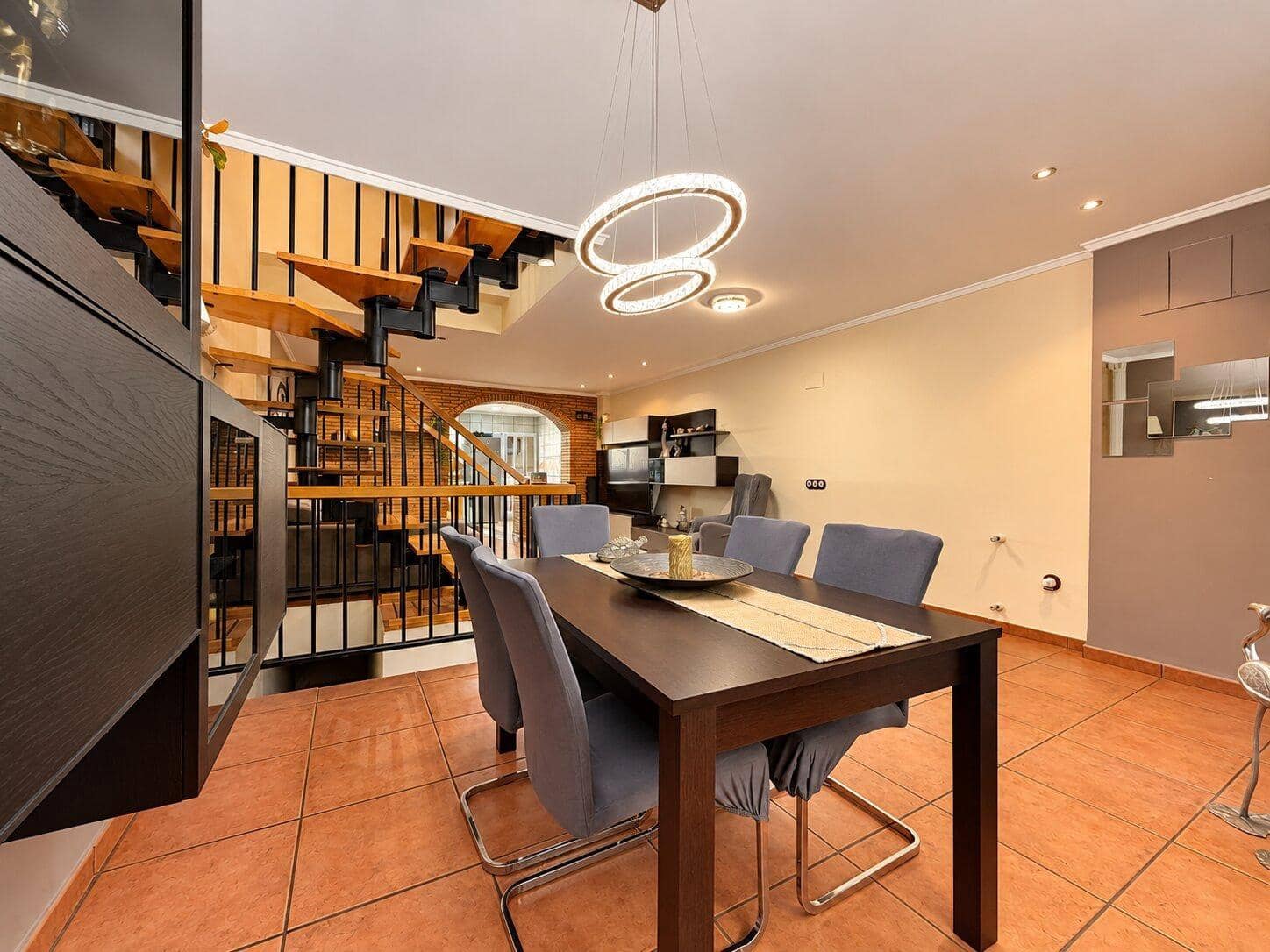 4 Zimmer Reihenhaus zu verkaufen in Massamagrell mit Garage - 329.900 € (Ref: 10180729)