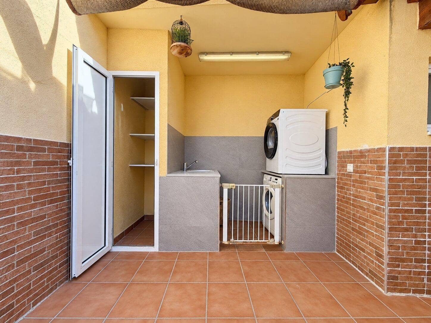 4 Zimmer Reihenhaus zu verkaufen in Massamagrell mit Garage - 329.900 € (Ref: 10180729)