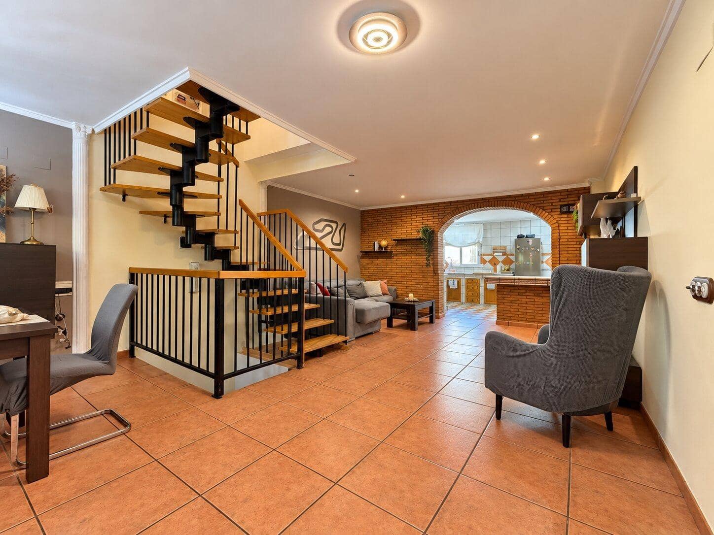 4 Zimmer Reihenhaus zu verkaufen in Massamagrell mit Garage - 329.900 € (Ref: 10180729)