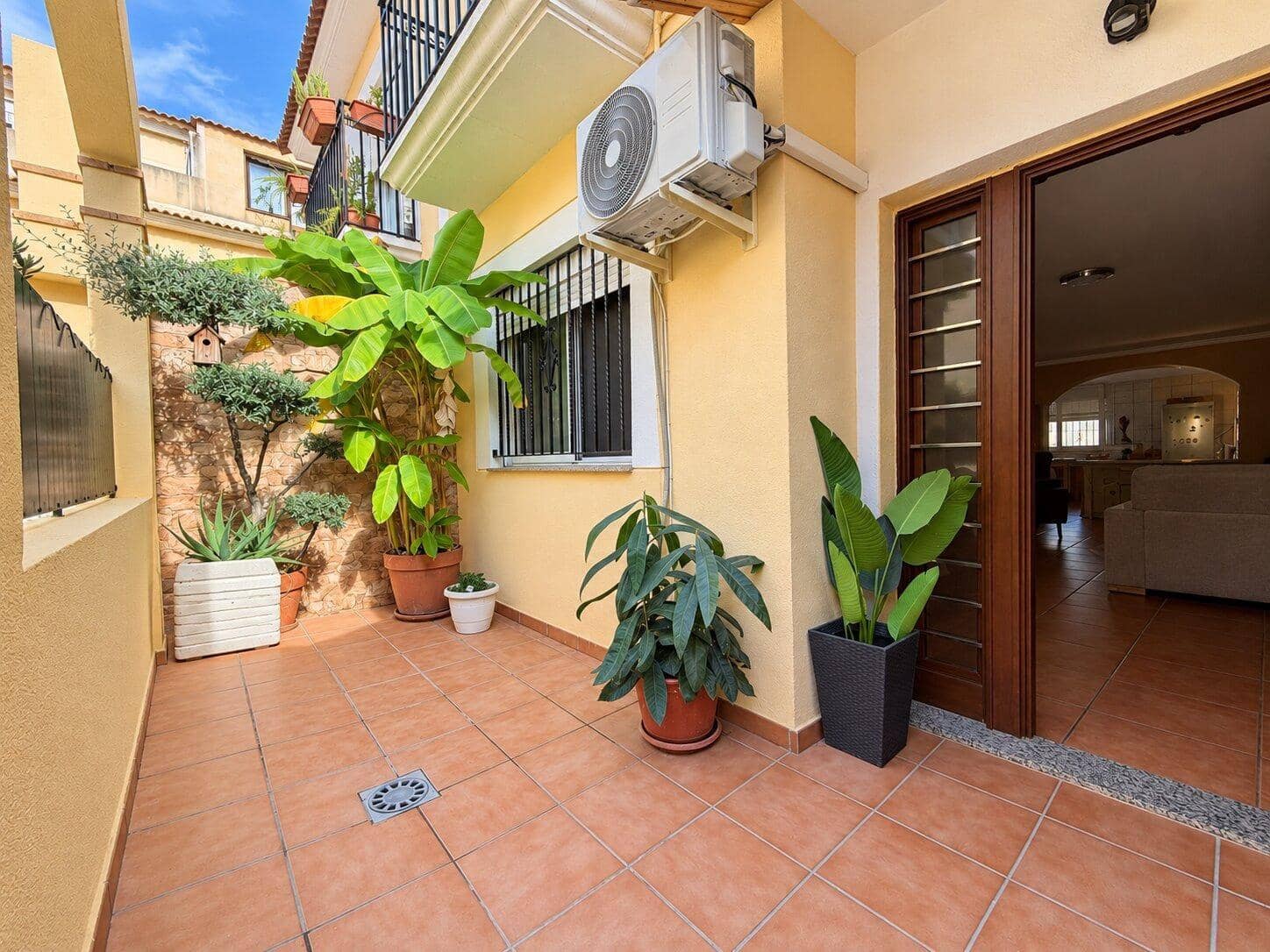 4 Zimmer Reihenhaus zu verkaufen in Massamagrell mit Garage - 329.900 € (Ref: 10180729)