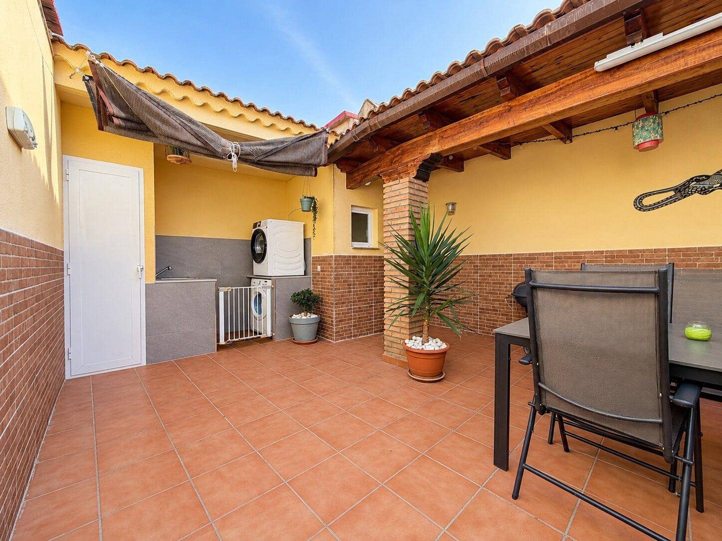 4 Zimmer Reihenhaus zu verkaufen in Massamagrell mit Garage - 329.900 € (Ref: 10180729)