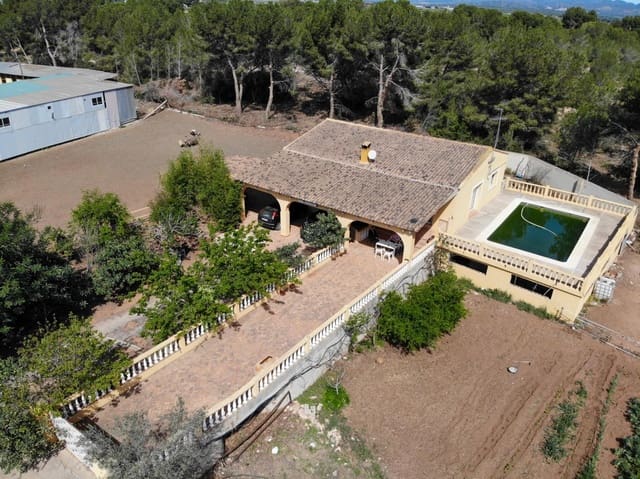 5 bedroom Finca/Country House for sale in Bétera with pool garage - € 1,050,000 (Ref: 8403992)
