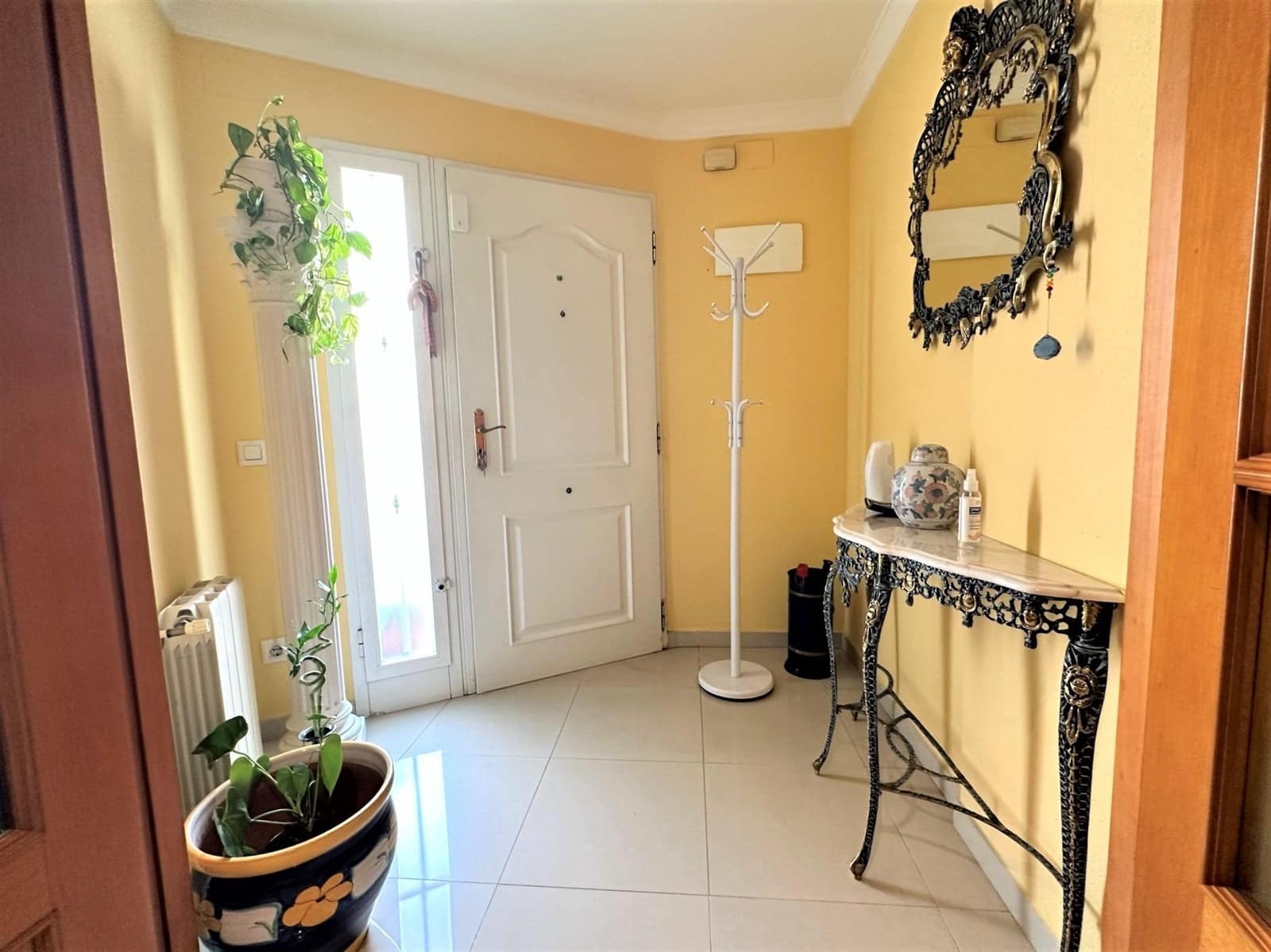 4 soveværelse Rækkehus til salg i La Pobla de Farnals med garage - € 379.000 (Ref: 8403998)