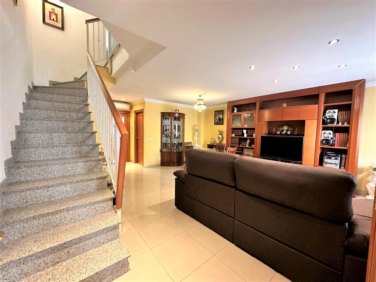 4 soveværelse Rækkehus til salg i La Pobla de Farnals med garage - € 379.000 (Ref: 8403998)