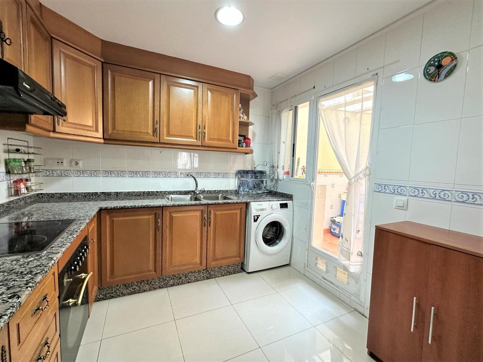 4 soveværelse Rækkehus til salg i La Pobla de Farnals med garage - € 379.000 (Ref: 8403998)