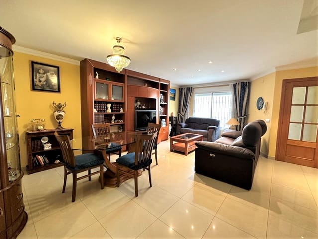 4 chambre Villa/Maison Mitoyenne à vendre à La Pobla de Farnals avec garage - 379 000 € (Ref: 8403998)