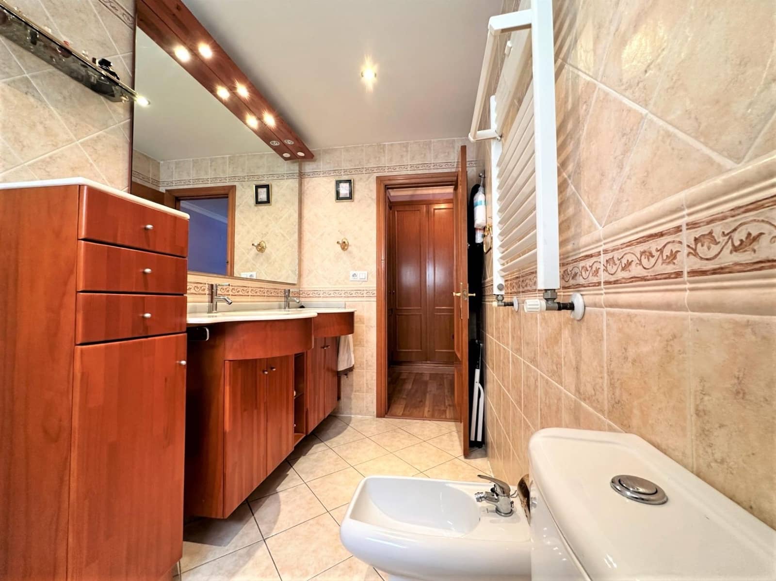 4 soveværelse Rækkehus til salg i La Pobla de Farnals med garage - € 379.000 (Ref: 8403998)