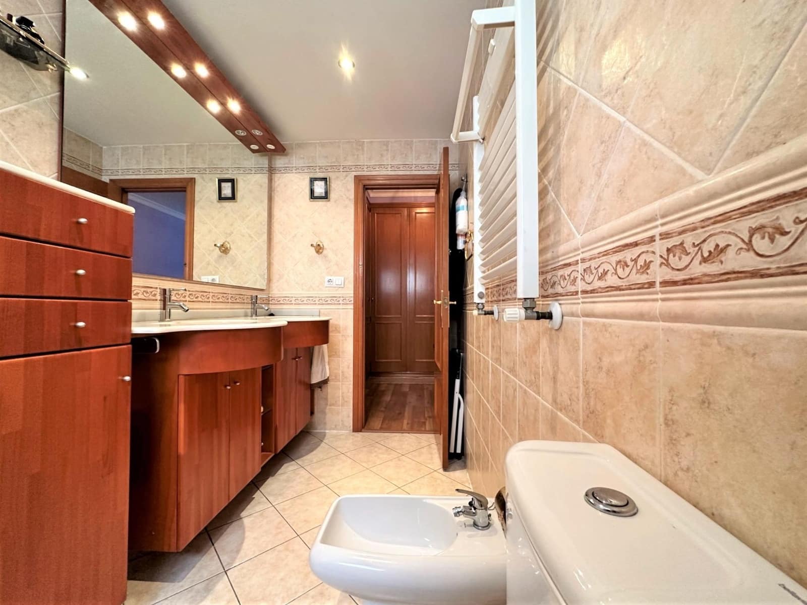 4 soveværelse Rækkehus til salg i La Pobla de Farnals med garage - € 379.000 (Ref: 8403998)