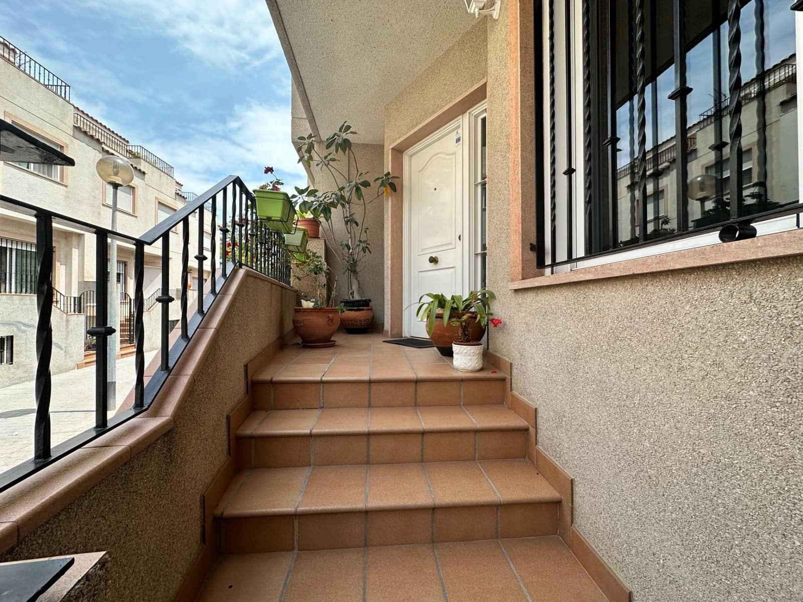 4 soveværelse Rækkehus til salg i La Pobla de Farnals med garage - € 379.000 (Ref: 8403998)