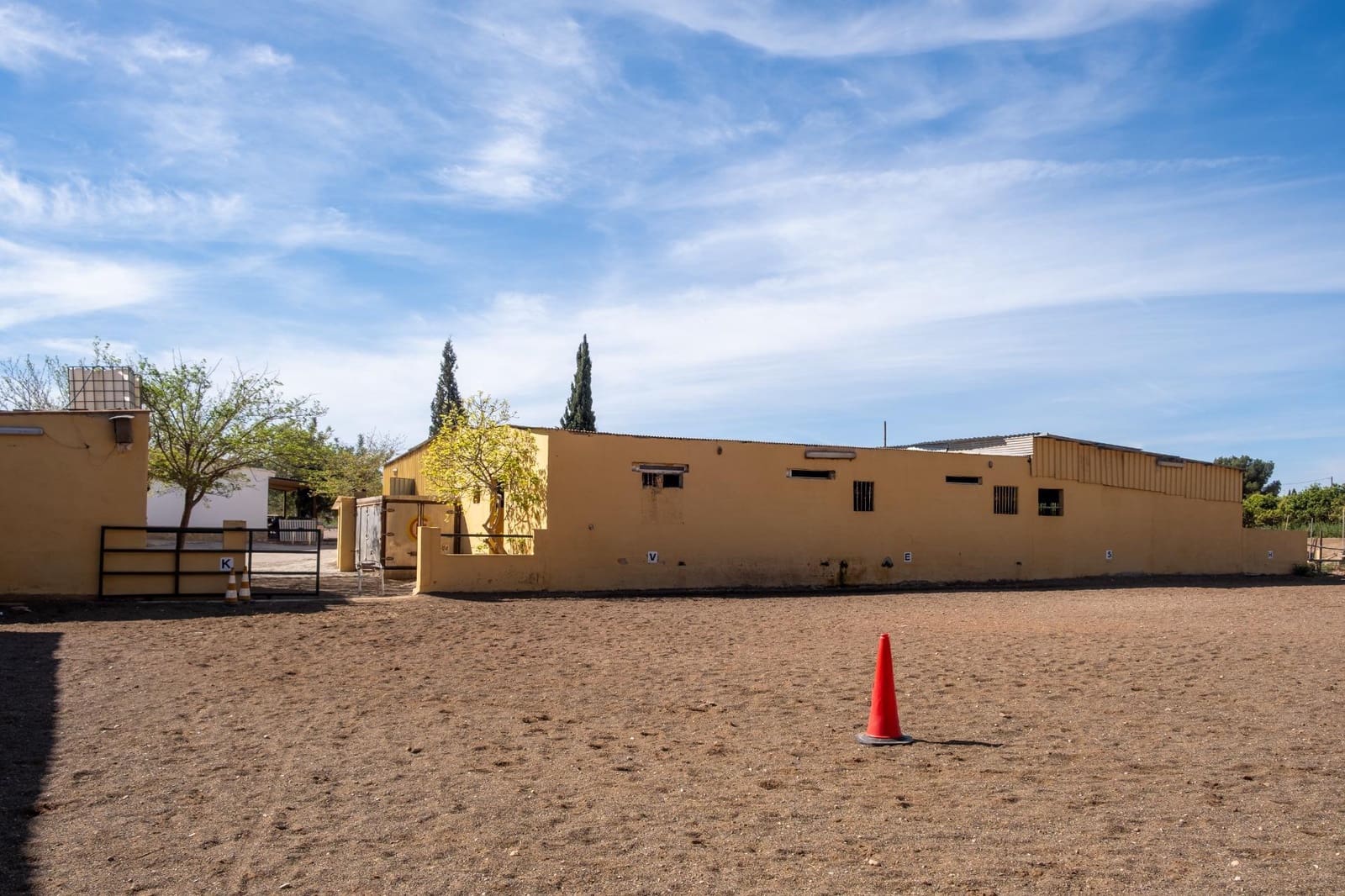 5 soveværelse Finca/Landehus til salg i Betera med swimmingpool garage - € 1.050.000 (Ref: 8668437)