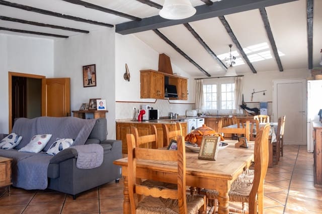 5 bedroom Finca/Country House for sale in Bétera with pool garage - € 1,050,000 (Ref: 8668437)