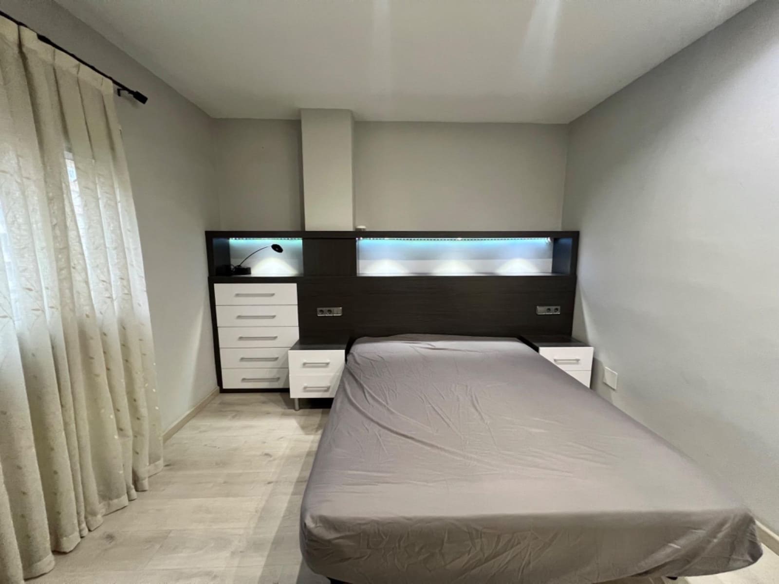 3 soverom Leilighet til leie i Valencia by med garasje - € 1 500 (Ref: 8678153)