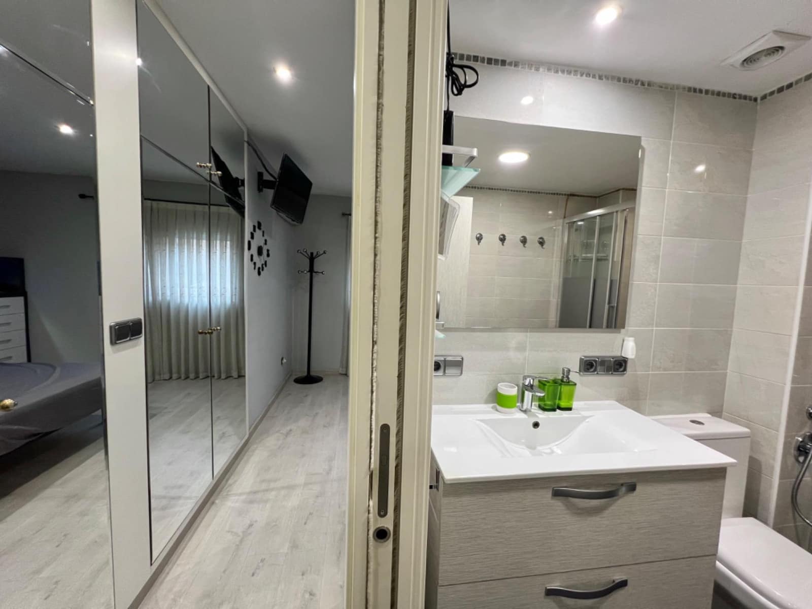 3 soverom Leilighet til leie i Valencia by med garasje - € 1 500 (Ref: 8678153)