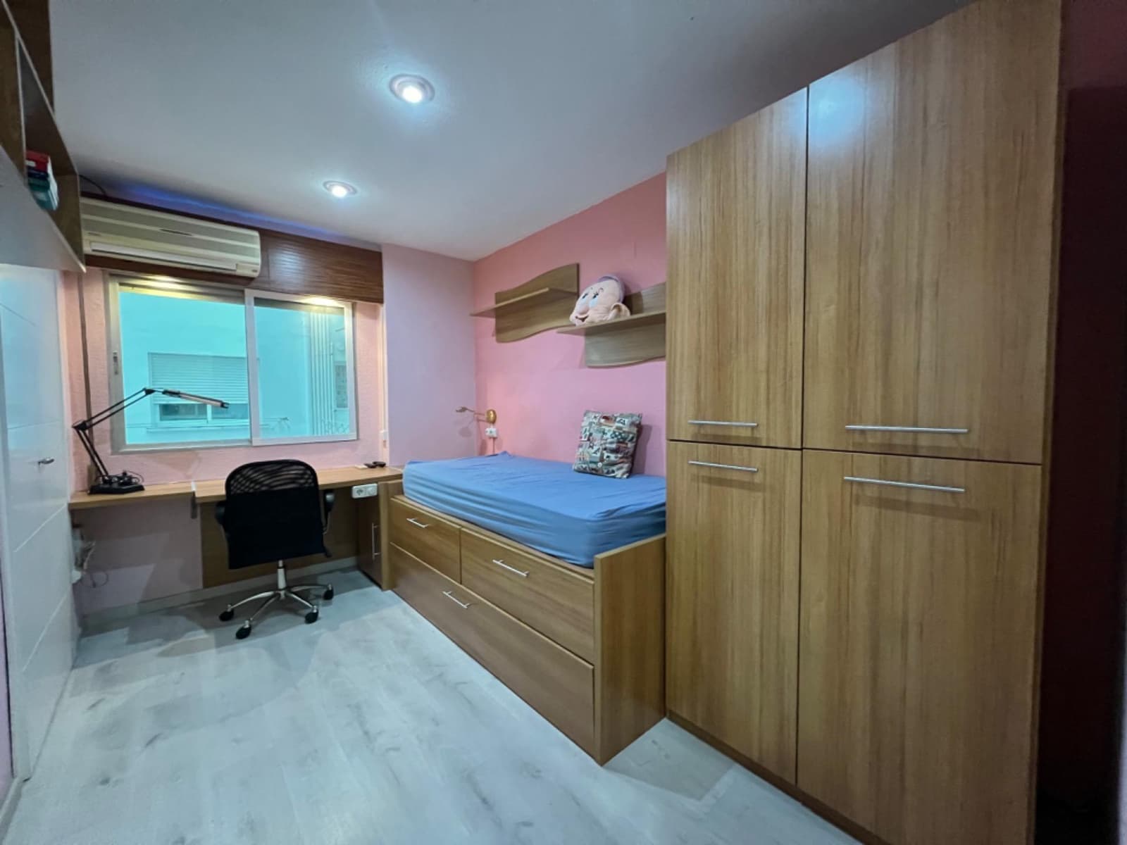 3 soverom Leilighet til leie i Valencia by med garasje - € 1 500 (Ref: 8678153)