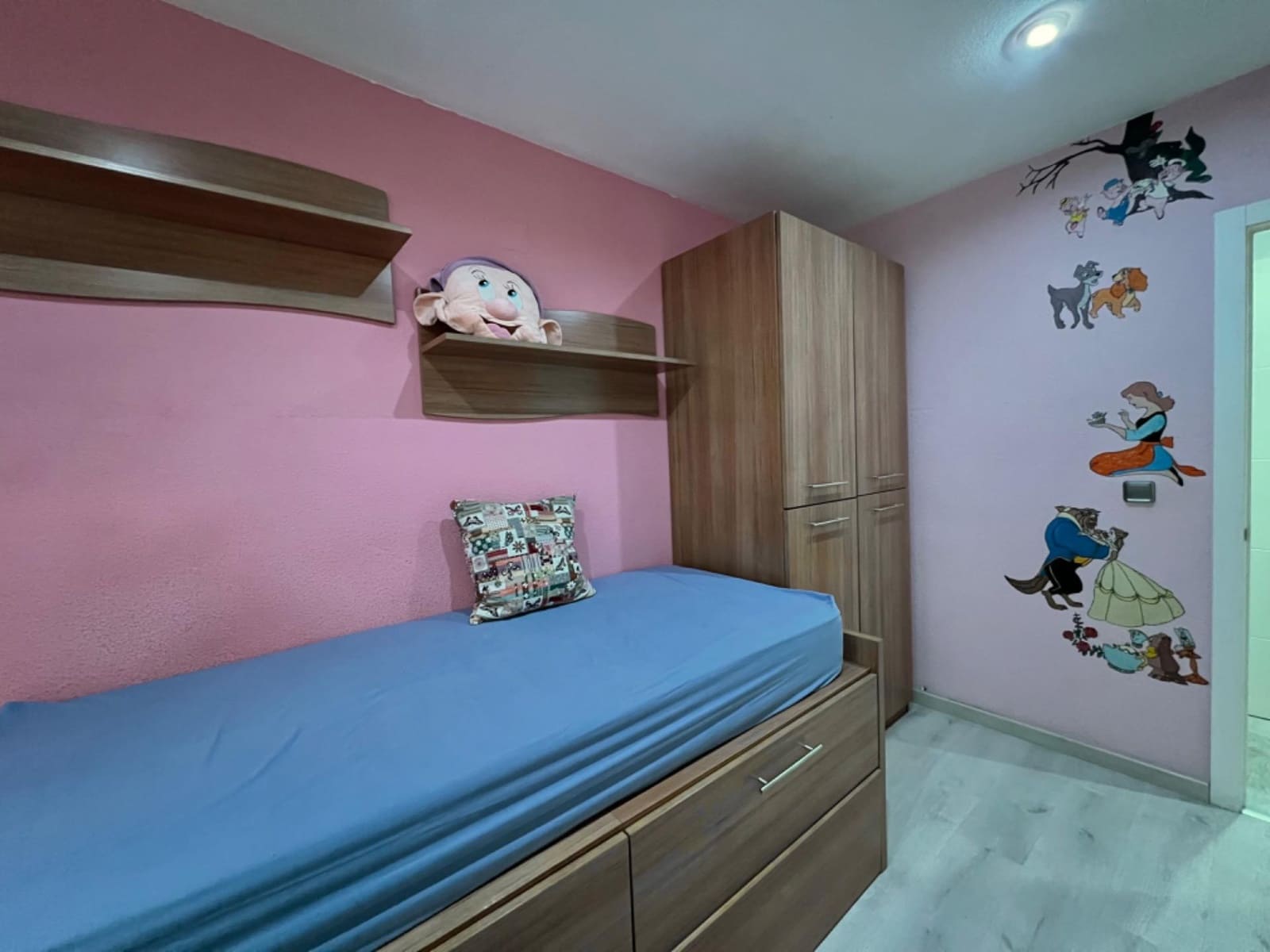 3 soverom Leilighet til leie i Valencia by med garasje - € 1 500 (Ref: 8678153)