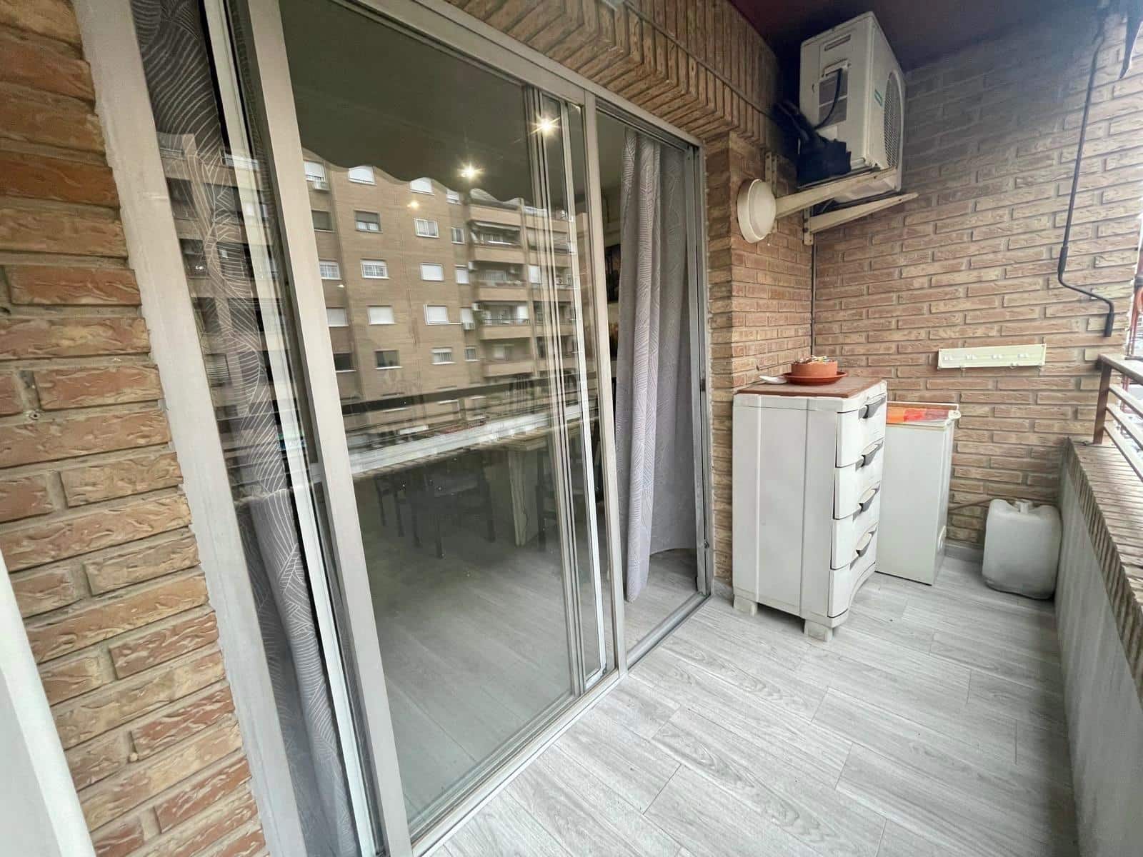 3 camera da letto Appartamento da affittare in Valencia citta con garage - 1.350 € (Rif: 8678153)