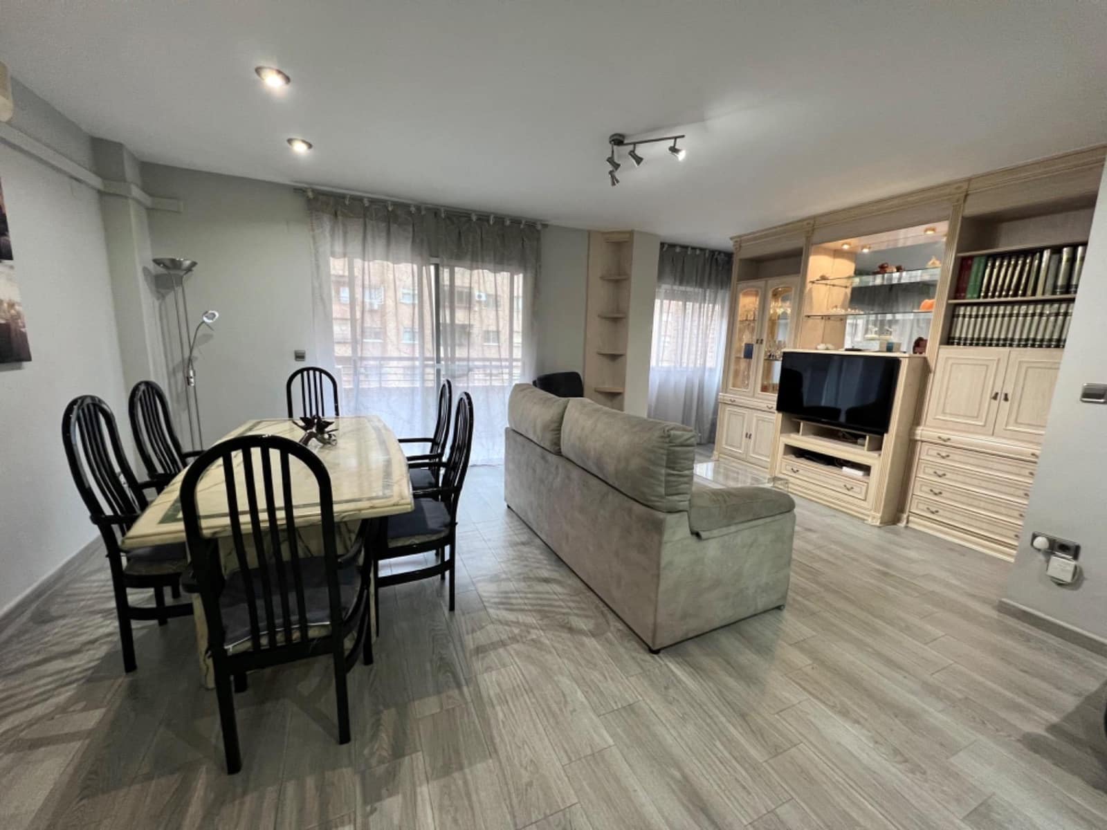 3 camera da letto Appartamento da affittare in Valencia citta con garage - 1.350 € (Rif: 8678153)