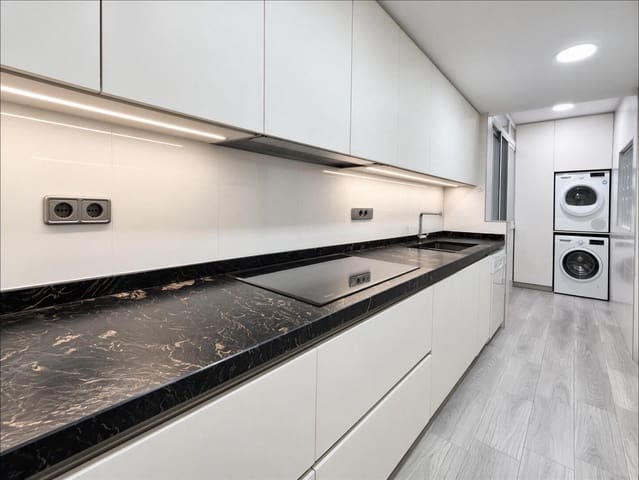 Appartement de 3 chambres à louer à Patraix, Valence ville avec garage - 1 350 € (Ref: 8678153)