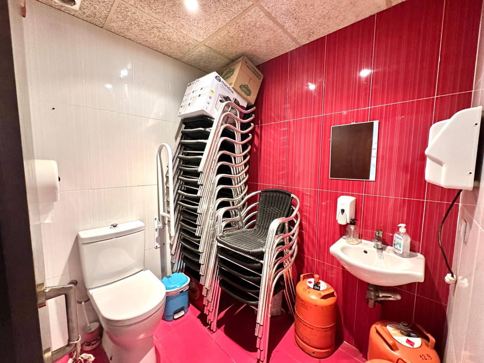 Erhverv til salg i Mislata - € 90.000 (Ref: 8854779)