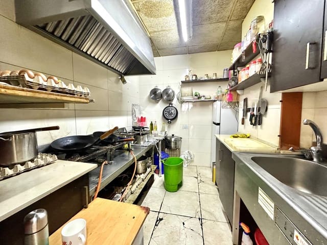 Local Commercial à vendre à Mislata - 90 000 € (Ref: 8854779)