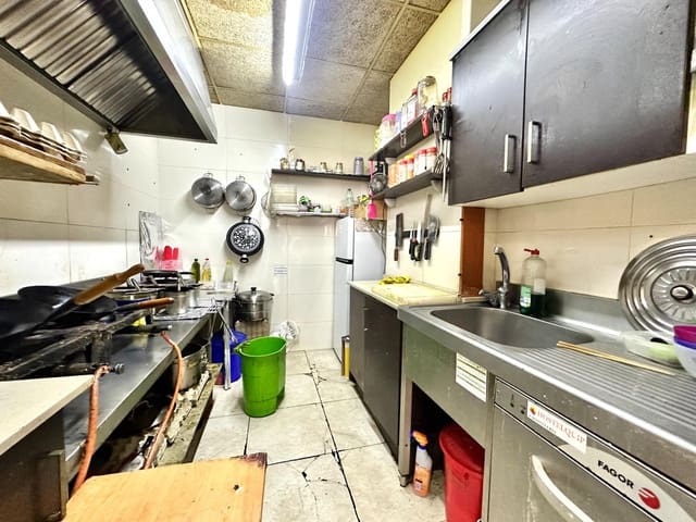 Local Commercial à vendre à Mislata - 90 000 € (Ref: 8854779)