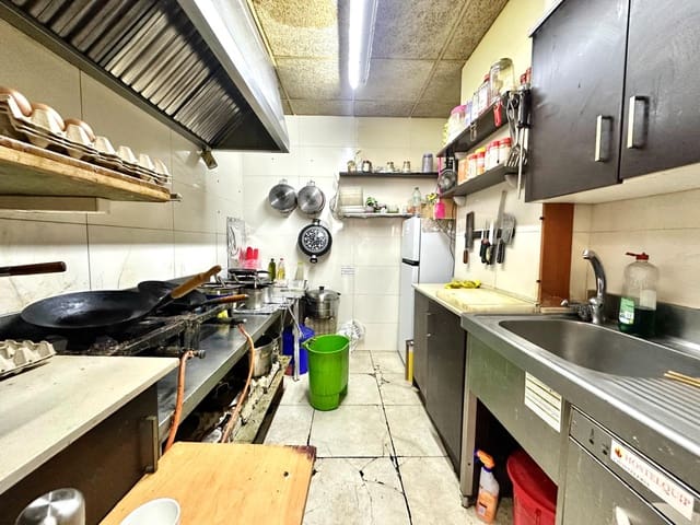 Local Commercial à vendre à Mislata - 90 000 € (Ref: 8854779)