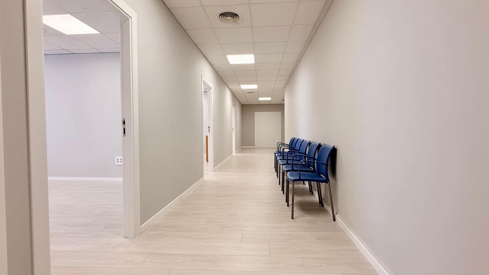 Virksomhed til leje i Pucol - € 1.600 (Ref: 9159555)