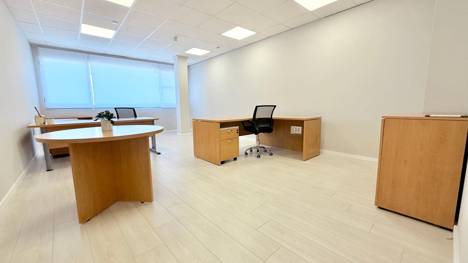 Virksomhed til leje i Pucol - € 1.600 (Ref: 9159555)