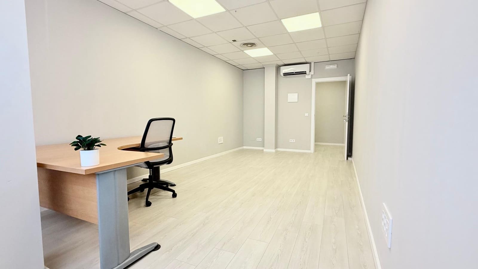 Kontor til leie i Pucol - € 400 (Ref: 9161117)