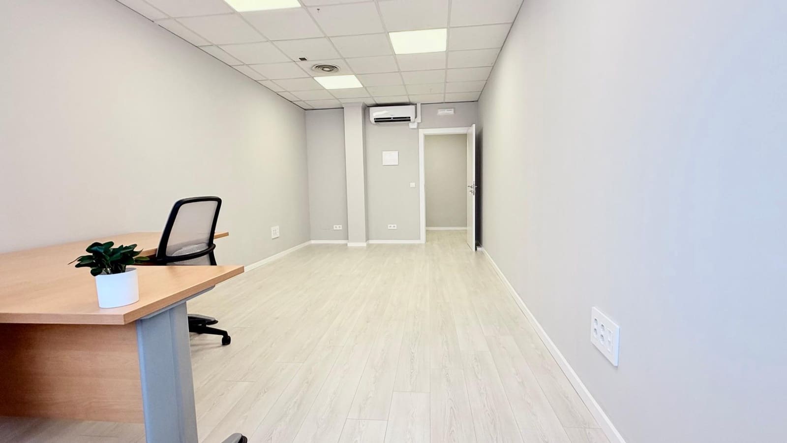 Kontor til leie i Pucol - € 400 (Ref: 9161117)