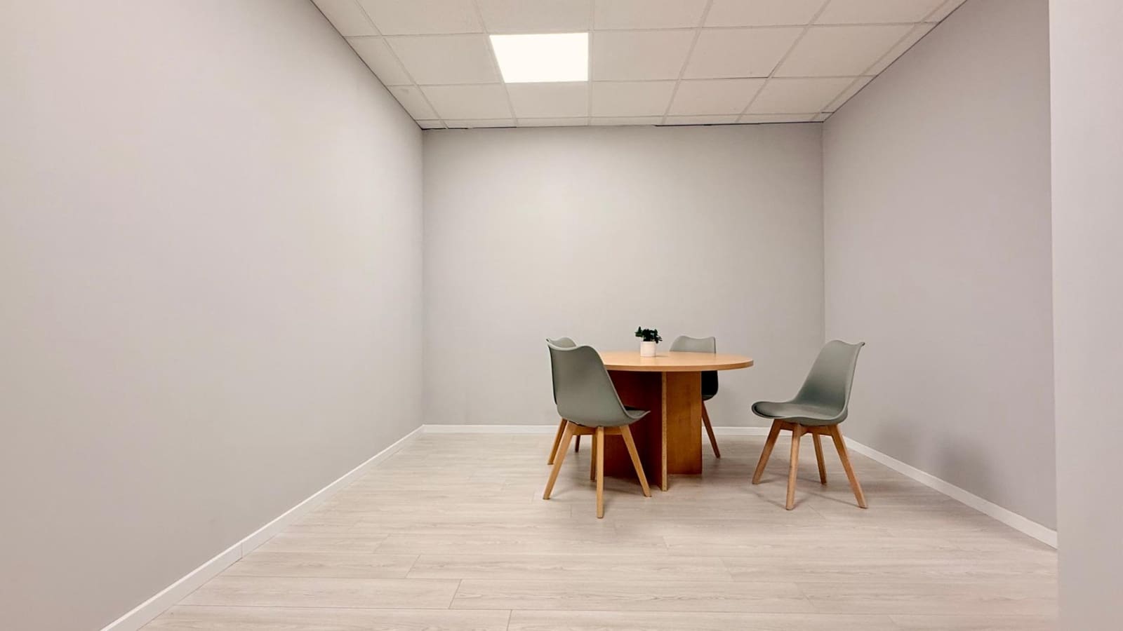 Kontor til leie i Pucol - € 400 (Ref: 9161117)